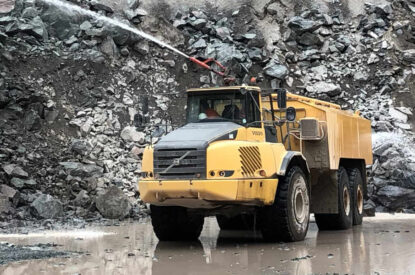 Volvo water bowser